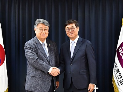 문화체육관광부 최휘영 장관 한교총 방문, 김종혁 대표회장과 환담