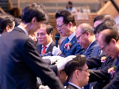 사랑의교회 2025 임직헌신예배, “주님 주시는 능력으로 충성하며 섬기겠다”